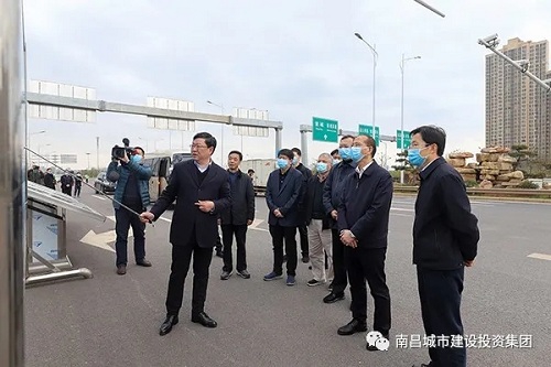 吳曉軍深入昌南大道快速路、洪都大道快速路項目現場(chǎng)調研指導